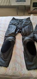 pantaloni da moto 