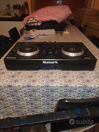 Consolle per dj Numark Mixdeck Express