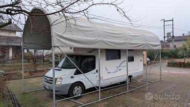 Struttura per coprire il camper