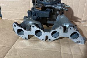 CORPO FARFALLATO E COLLETTORE RENAULT CLIO I