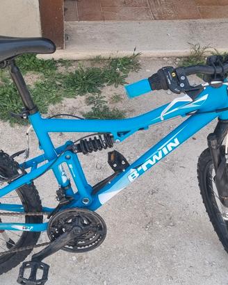 Bicicletta mountain bike 