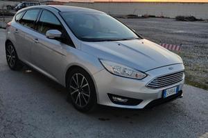 Ford focus 2015 1.5 diesel berlina