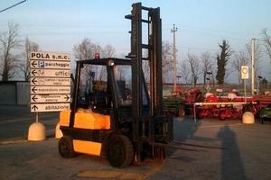 MULETTO SOLLEVATORE MOD. TOYOTA FDF25