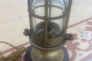 Lampada in ottone nautico