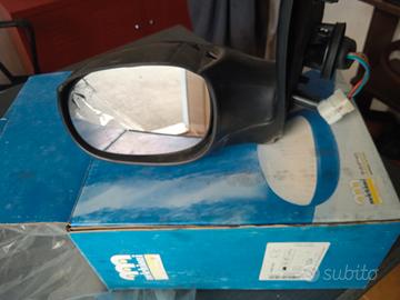 specchio retrovisore golf e Peugeot 106