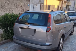 ford focus sw Mk2 del 2005 109 cv