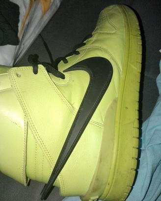 nike giallo fluo 