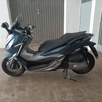 Honda Forza 300