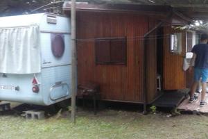 0 euro Roulotte+Preingresso in legno per roulotte