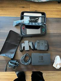 Nintendo Switch + Custodia - Full Set