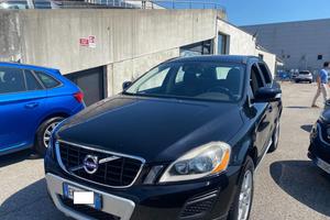 VOLVO XC60 D3 AWD Geartronic Kinetic