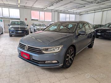 Volkswagen Passat Variant 2.0 TDI DSG Highline Blu
