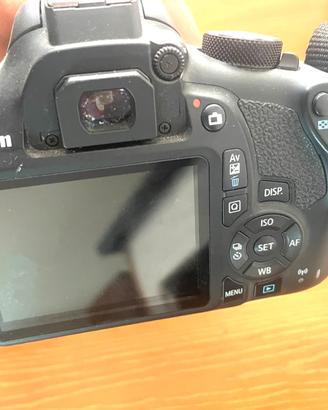 Canon EOS 1300D + obiettivo 18-55mm