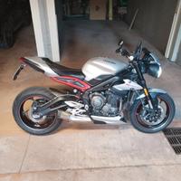 Triumph Street Triple R anno 2017