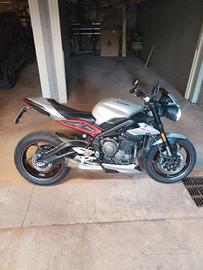 Triumph Street Triple R anno 2017