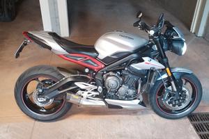 Triumph Street Triple R anno 2017