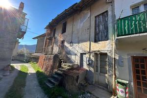 CASA SEMINDIPENDENTE A BORGONE SUSA