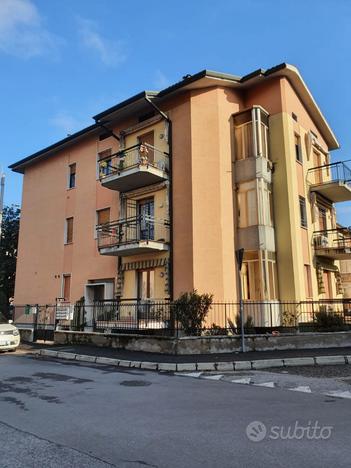 Borgo roma stanza con bagno privato