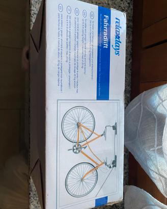 Portabici da soffitto