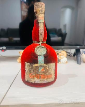 Liquore grand marnier in velluto anni 70
