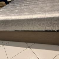 Letto matrimoniale  senza contenitore