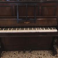 Pianoforte in buone condizioni da accordare