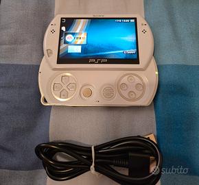 PSP GO bianca 
