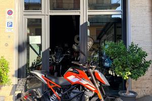 Ktm 125 Duke SCARICO AKRAPOVIC PERFETTA IN TUTTO