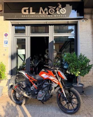 Ktm 125 Duke SCARICO AKRAPOVIC PERFETTA IN TUTTO
