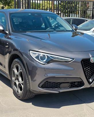 ALFA Stelvio 2.2 TD 190 AT8 Q4 Sprint NAV XENO CAM