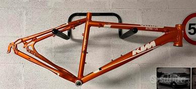 Telaio bici ktm con movimento centrale nuovo