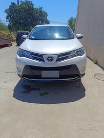 RAV 4 2.0 D
