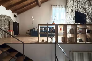 Rustico / Casale di 140 m² con 4 locali e posto au