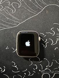 Apple Watch SE 2 Gen grigio Siderale 44 mm