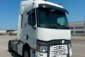 TRATTORI STARDALI RENAULT