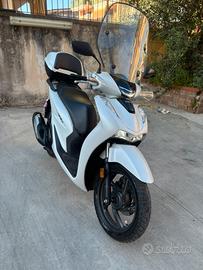 sh 125