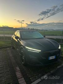 Mustang mach-e elettrica extended 294 cv