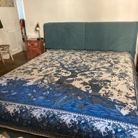 Letto Kink Size  con contenitore 260x195 compreso 