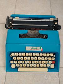 Macchina da scrivere Olivetti