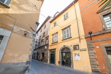 5 LOCALI A VITERBO
