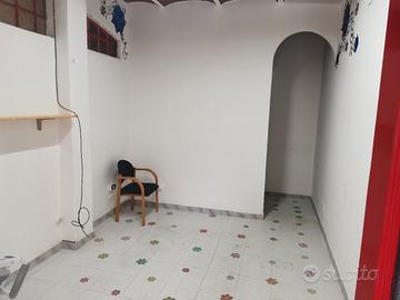 Locale uso ufficio zona centrale Genzano di Roma 