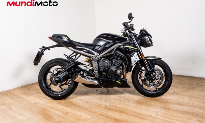 TRIUMPH STREET TRIPLE 765 RS - 2022