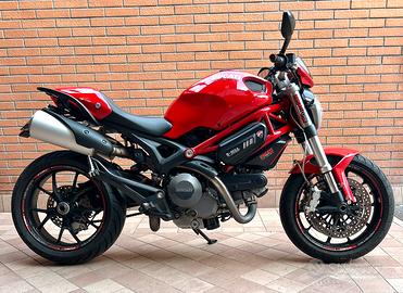 Ducati Monster 796