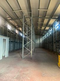 Capannone commerciale