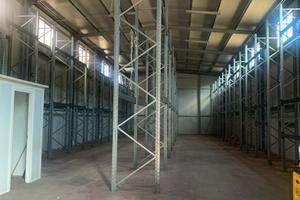 Capannone commerciale