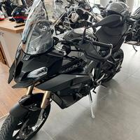 BMW S 1000 XR Triple Black 2022