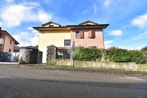 4 LOCALI A CALESTANO