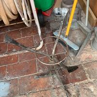 Portavasi in ferro battuto