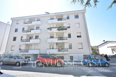 Ampio appartamento in via catte