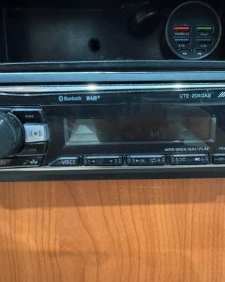 Autoradio alpine